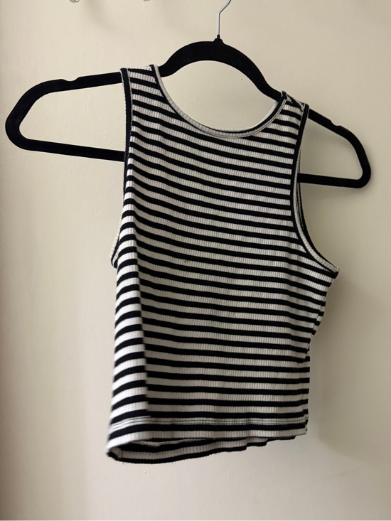 Tops - Striped Ribbed Tank Top - Black & White